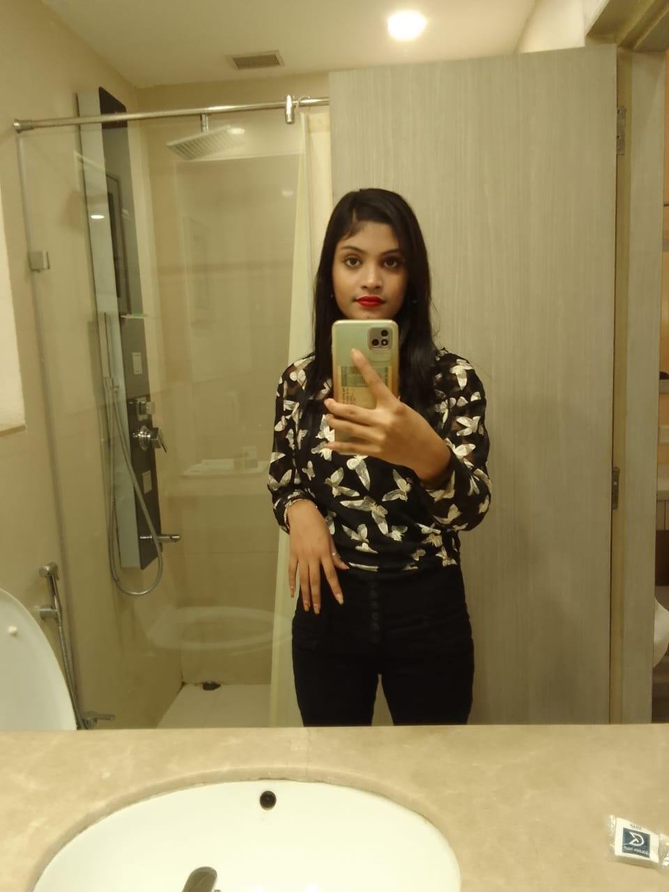  call girl in Connaught Place
